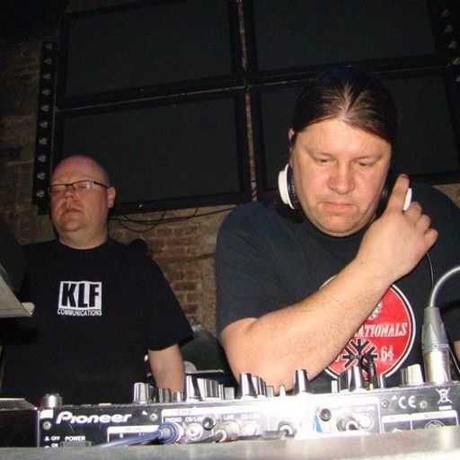 Steve Cop B2B Tomaz at "tanzen" @ Café d'Anvers (Belgium) - 25 June 2010