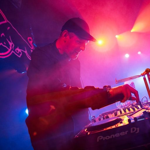 On the Floor – Kenny Beats at Red Bull Music Festival LA