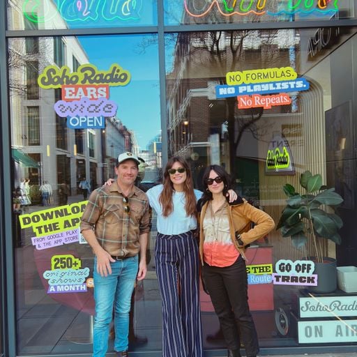 Iraina Mancini with Howling Bells (05/03/2026)