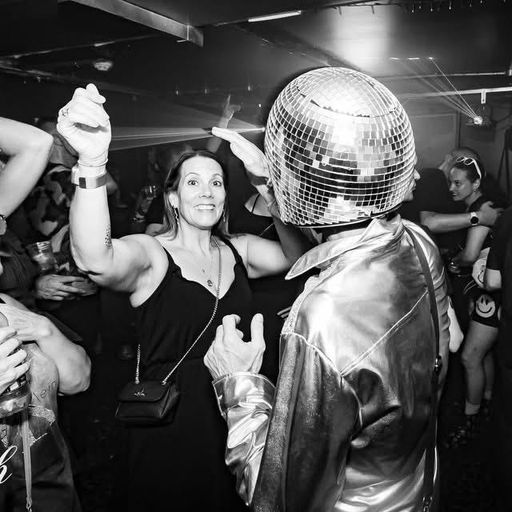 14 - DJ MOLLY - HOUSE MUSIC RADIO NO DRESS CODE SHOW 041225