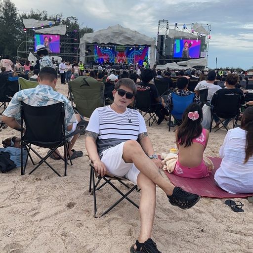 #เจอแสงสี HEE เรืองแสงเลยนะมึง By.เอ๋ อนาวิน