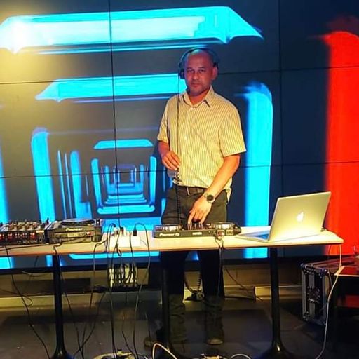 One Foot In The Groove Radio Show (21-8-23)