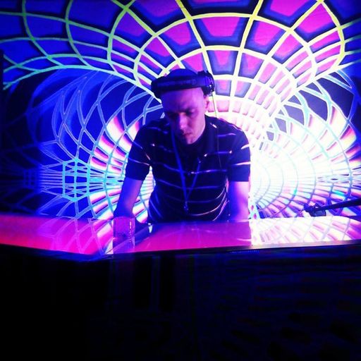 DJ MIXTURE // THAT FRIDAY FEELING SHOW // HOUSE FUSION RADIO BANK HOLIDAY WEEKENDER // 30/4/21