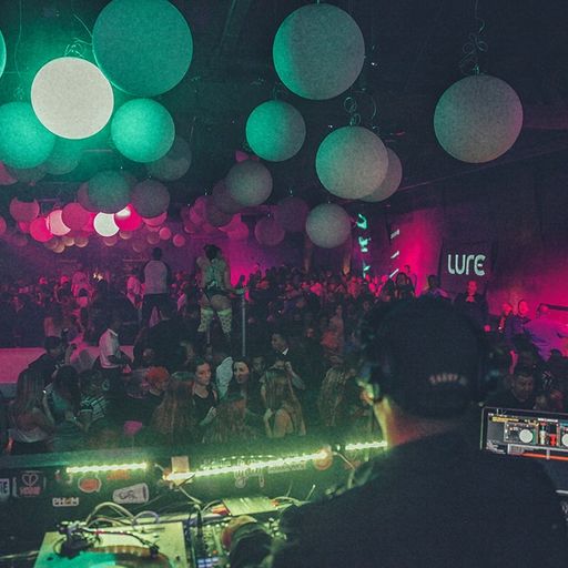 MIX OF THE MONTH SERIES: AUGUST 2014 TRAP ERA