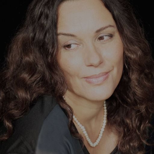 Mono 10 : Loretta Heywood