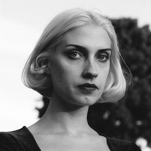 Molly Nilsson 05-12-19