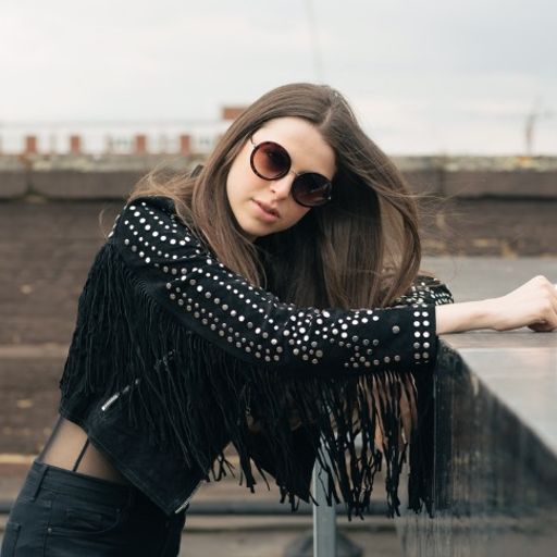 Sasha Brown w Dragonette