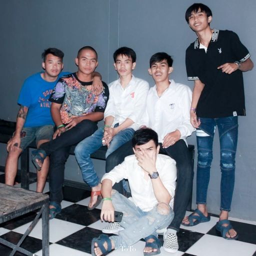 สุดไห้เท่าเเล้วค่อยมาเล่าไห้พวกพี่ฟังน่ะจ้ะbyอุดมประสิทธ์