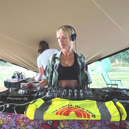 The Chill Out Tent - Alice Palace