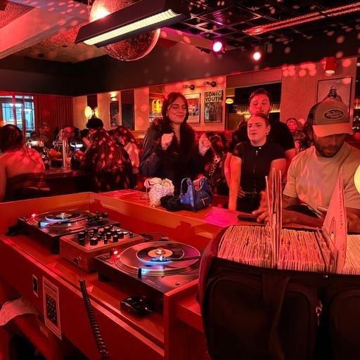 It's A Soulful Hip Hop 45 Thing - Live At LB's Record Bar Part 2
