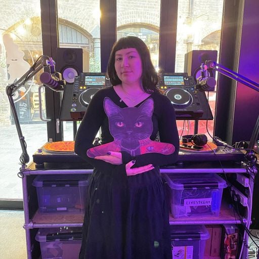 not the place w/ henn 13/02/25 - [Voices Radio]