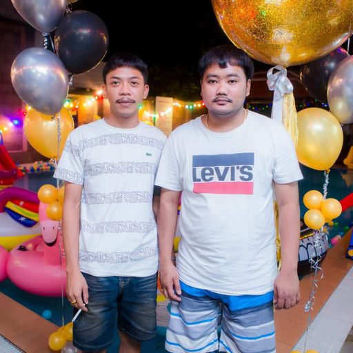 แฮปปีเบิร์ดเดย์ ไก่อาลาดิน byยอดนาโต้