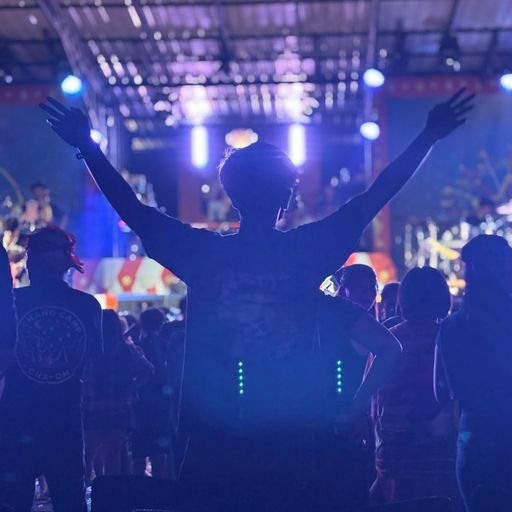 สุดหล่อป่าอ้อยมาเยือนไม่สะเทือนได้ไง #ยังโอมท้ายป่าอ้อย