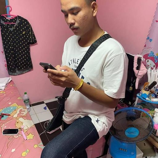 ที่ใจผมพังก็เพราะตังไม่มี  เต้ยหล่อบอกต่อด้วย