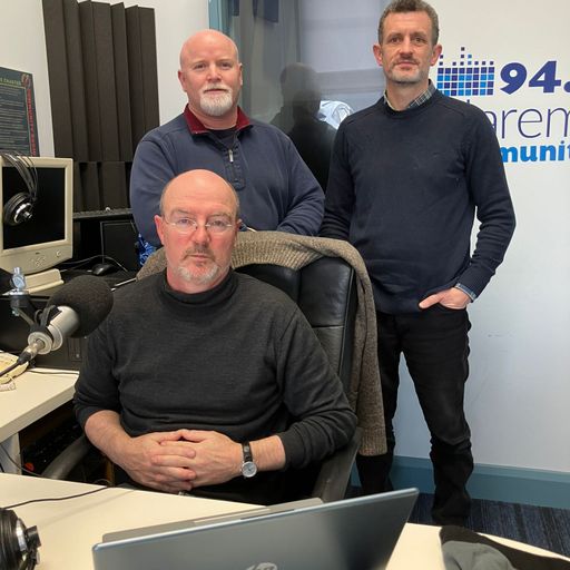 Tim Oates and Robert Holden from Upstage Players chat to John.