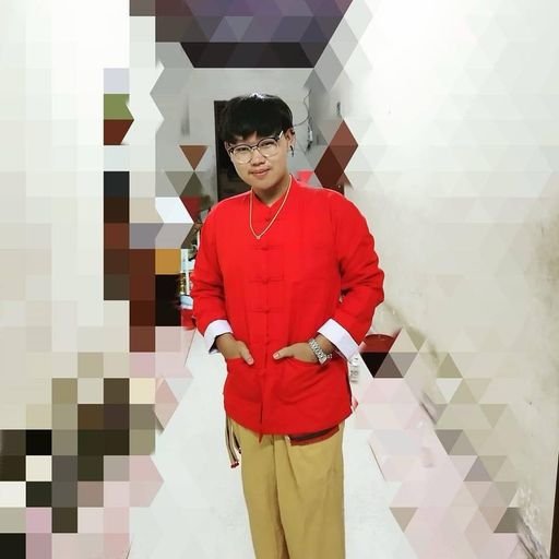 สุดหล่อที่เธอเหลียว คงไม่เสียวเท่าผมหรอก By เจแปงแม่สายจักไปทีมงานแอเรีย99