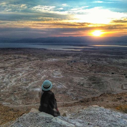 Traveling East (AmbientChillTrip)