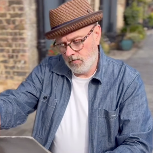 The Heavy Grooves Show 076 w/ Leo Zero 02/10/25 - [Voices Radio]