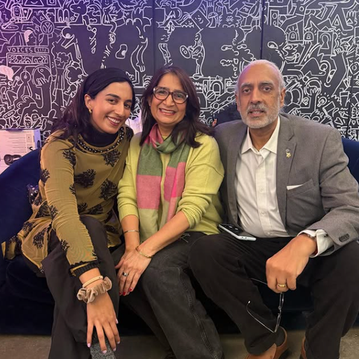 Spoonful of Sugar with Eshie & Her Fam - 04/01/26 [Voices Radio]