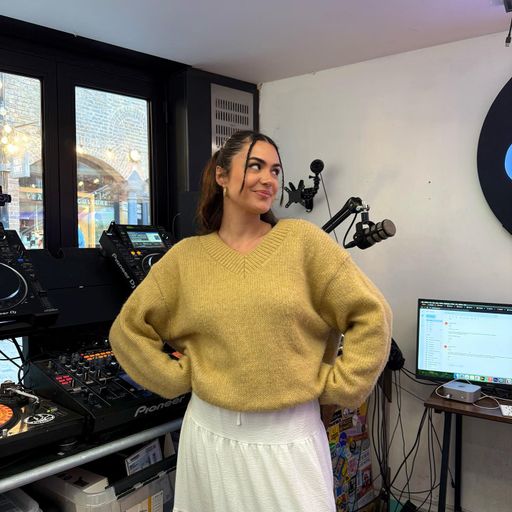 Latin Hour w/ Julia Kendra 16/01/25 - [Voices Radio]