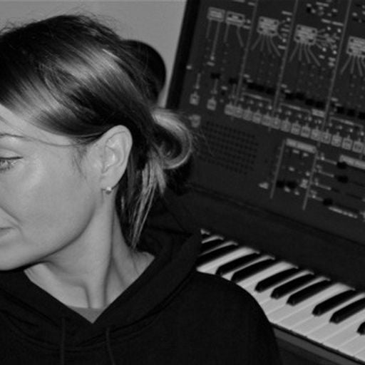 Andrea Parker - Live on Groovetech Radio [2002-07-04]