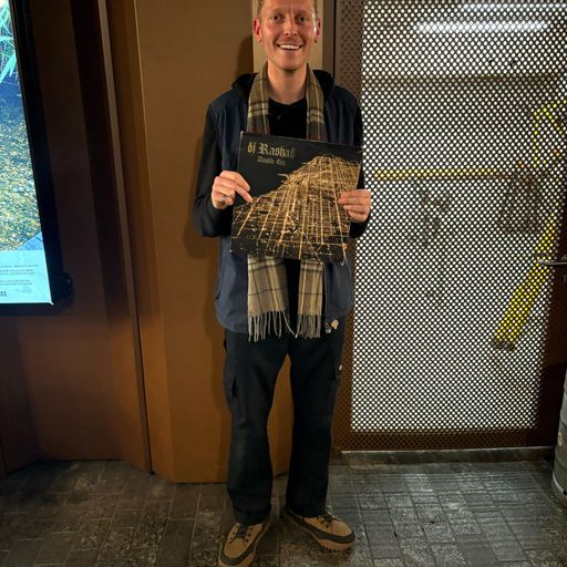 Present:Tense w/ Harry Forshaw - 09/01/26 [Voices Radio]