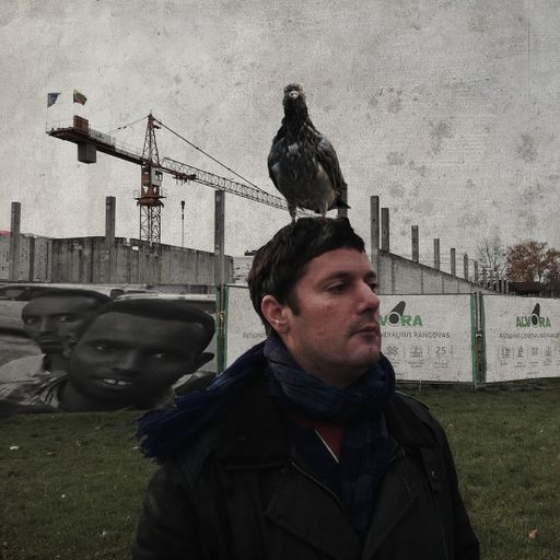 WORLD MUZIK KARTU SU STAVARIS. STAVARIS ANT BALANDŽIO SPARNŲ