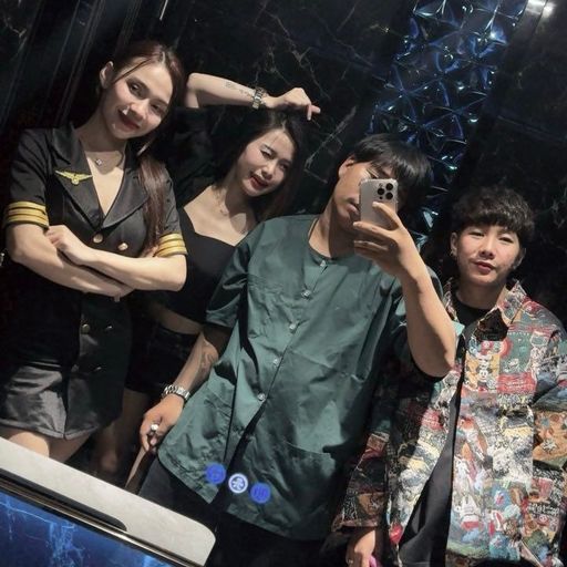 อยากถ่ายรูปเท่ๆกับแฟนว่ะ แต่แฟนไม่มี มีแต่ความเท่ by เสี่ยป๋อง