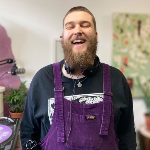 Going On The Computer w. Sean Cotterill - September 22