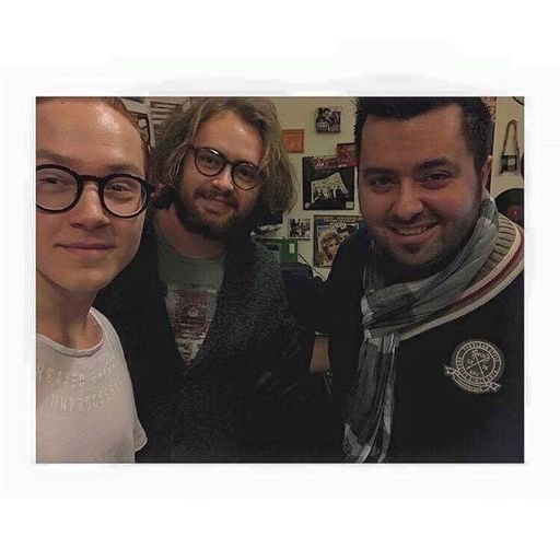 Mélyinterjúk Live! Sándor Andrással. A műsor vendége Berkes Olivér. www.poptarisznya.hu (2017-01-02)