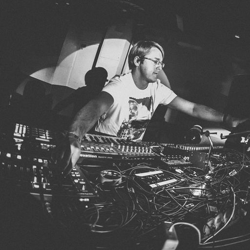 Fabrice Lig at Turbulences II (Spa - Belgium) - 23 April 2004