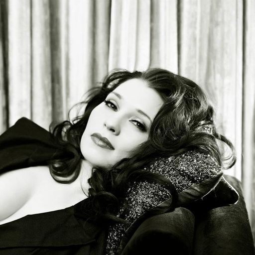 Hannah White Hoxton Live 