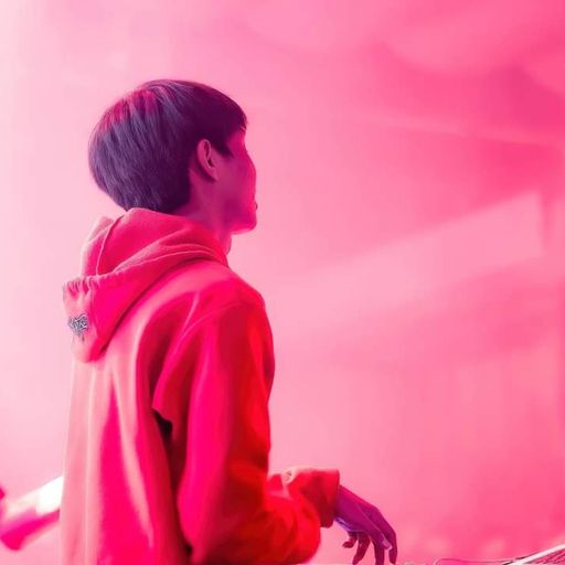 ครึ่งเสี้ยวเบี้ยวสยอง