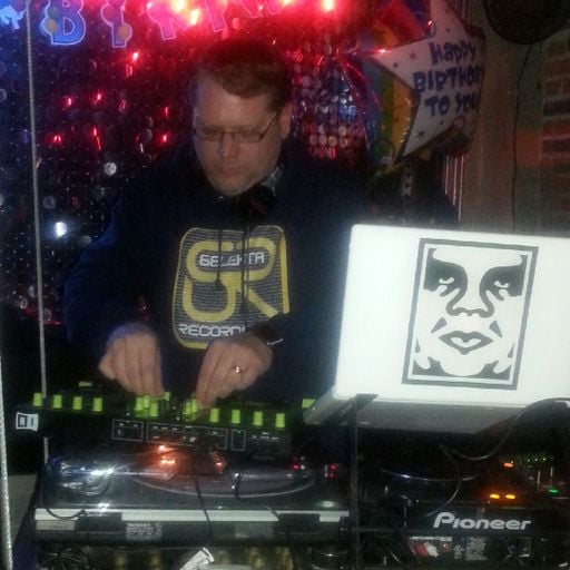 Dj Dennis Live @ Uniting Soul's Diggin' Deep 10-25-14