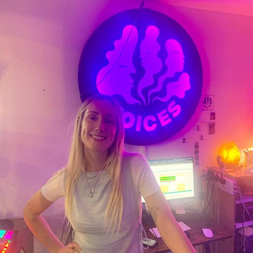 Bottle of Pop w: Elizabeth Turnbull - 12/09/2024 - [Voices Radio]