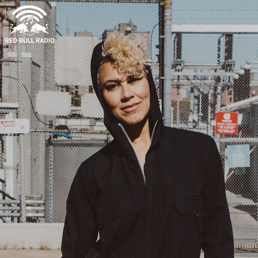 Normal Not Novelty – Cassy and BLOND:ISH