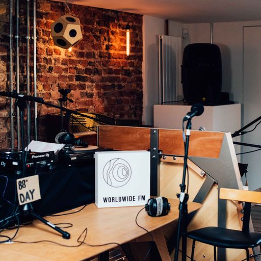 Piano Day Erased Tapes Sound Gallery // 29-04-18