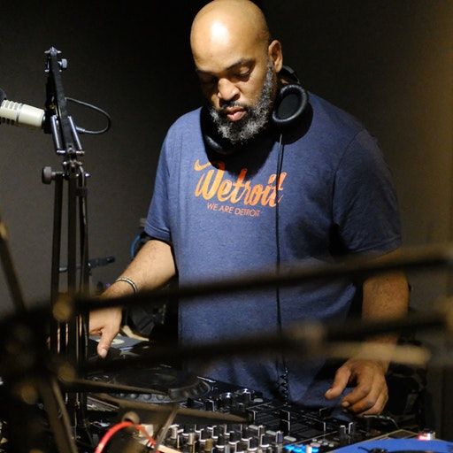 Andrés presents New For U – The Formula