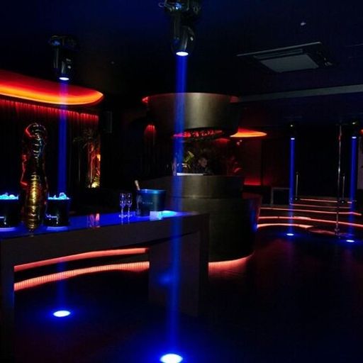 Lounge at the V.I.P - Club Zone (ExtendedChilloutJazzFusion)