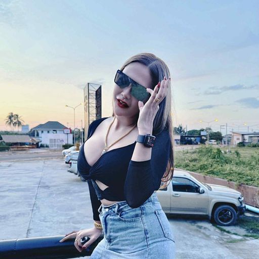 สดใสมั้ยไม่รู้ แต่ตอนนี้โสดอยู่  Byใหม่ สุนิสา