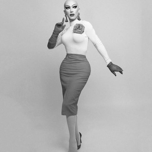 CORPOREAL - COLOUR with Roxie and Eve (19/08/2018)