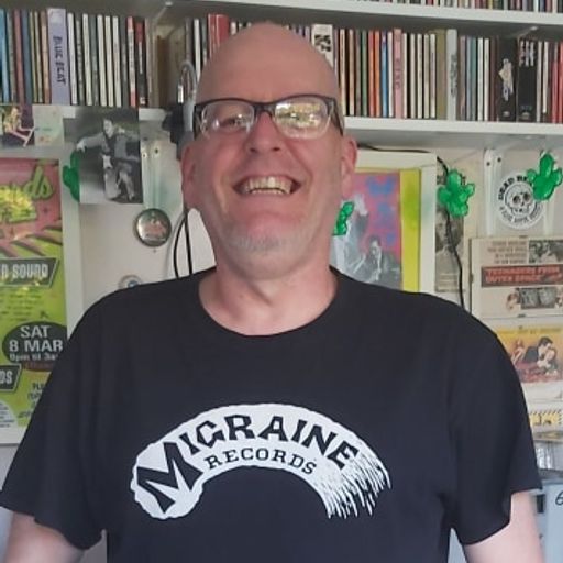 At Home With The Reverend Dr El Sluggerino Episode 7 - A Brief Musical Interlude
