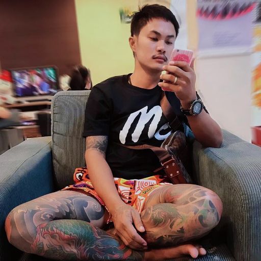 ไอ้หมูเขี้ยวตัน