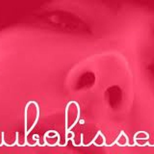 Cubo: Kisses