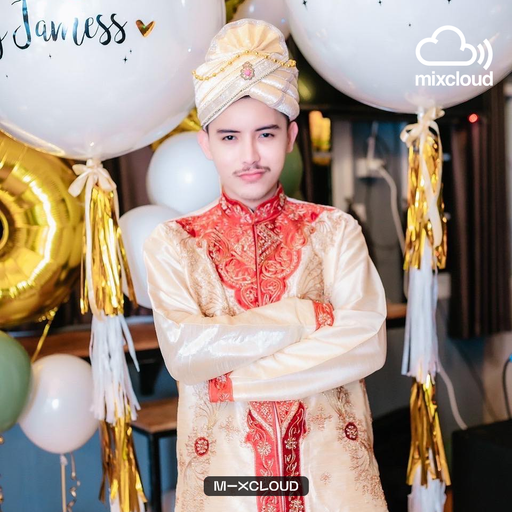 แฮปปี้เบริด์เดย์ เจมมี่เจมส์ ปกติเป็นคนเรียบร้อย แต่ส่วนมากจะไม่ค่อยปกติ