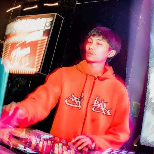 ปากก็เบี้ยวไม่สบัดได้ไง ดีเจเบ้นธนารกณ์