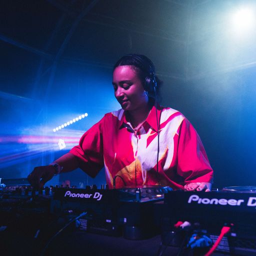 Helfetica with Jossy Mitsu // 26-10-22
