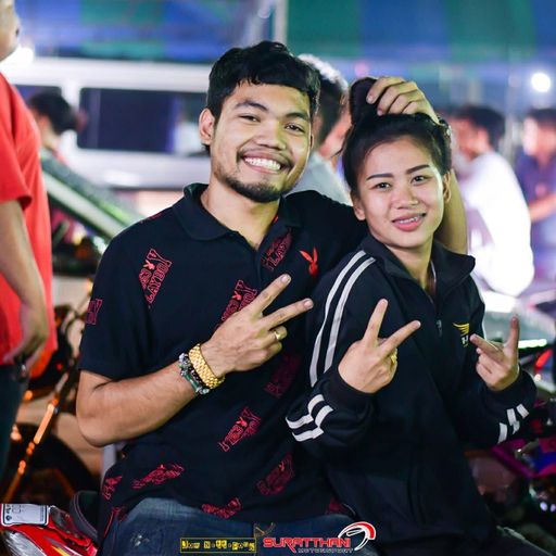 พลอยห้าวไงจะใครล่ะ 
  [ DJ.BIGBANG MC.MAXKY ]