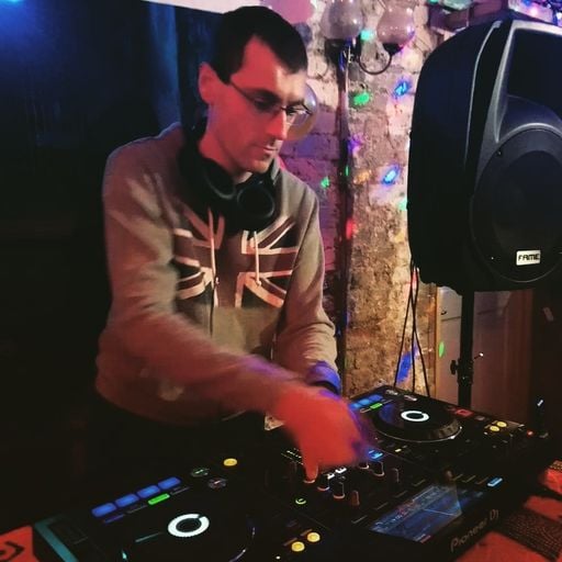 DJ Tezzo Guest Mix - HouseRadio.net Guest Mix (31 May 2026)