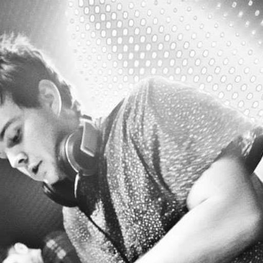 Saturday Sessions w/ Charlie Gill - 14.08.21